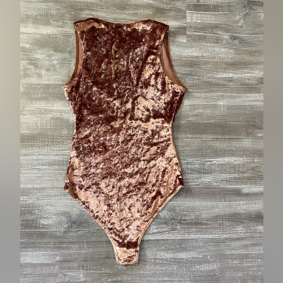 Woman’s Velvet One Piece - Picture 2 of 3